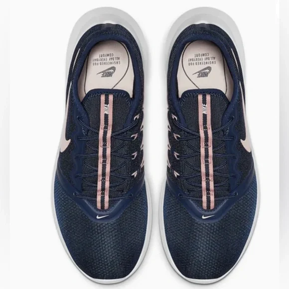 New without tags- Nike Viale Tech Racer
Blue/Pink - Picture 4 of 13